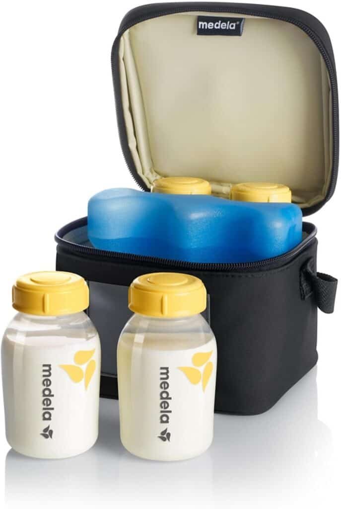 Medela Cooler Bag with 150 ml BPA-free bottles - Set of 4 storage bottles for expressing, freezing and storing breast